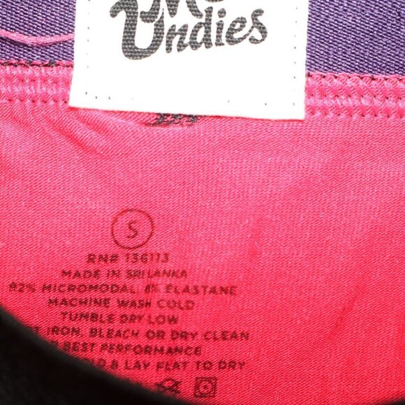 MeUndies solid red men's/teens boxer briefs size small - Picture 3 of 4